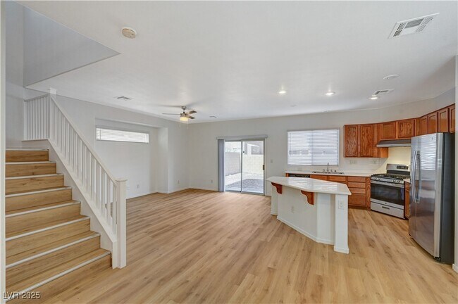 Building Photo - 9204 Weeping Hollow Ave