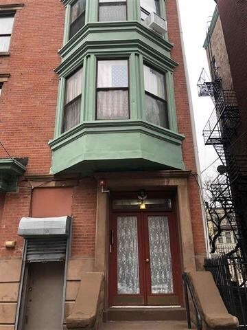 Primary Photo - 107 Wayne St