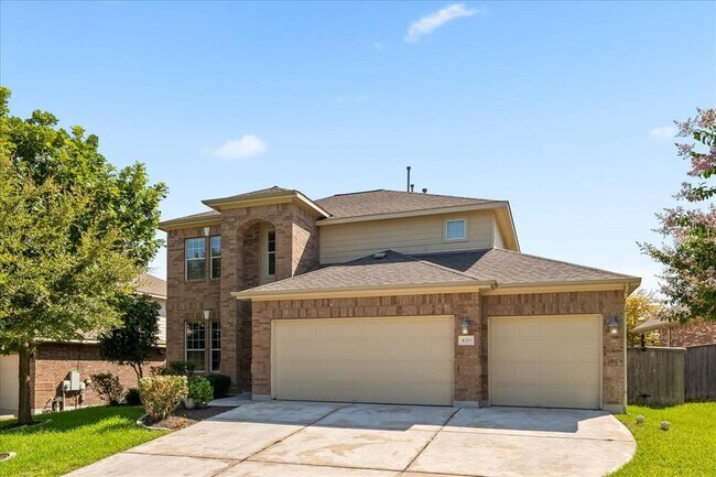 Building Photo - 4213 Woodhaven Trail