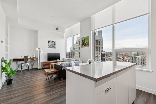 Building Photo - 1235 Macleod Trl SE