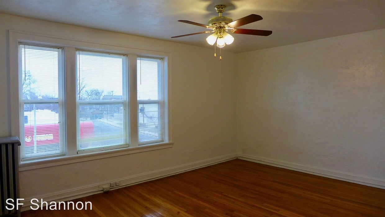 Foto principal - 3651 S Grand Blvd