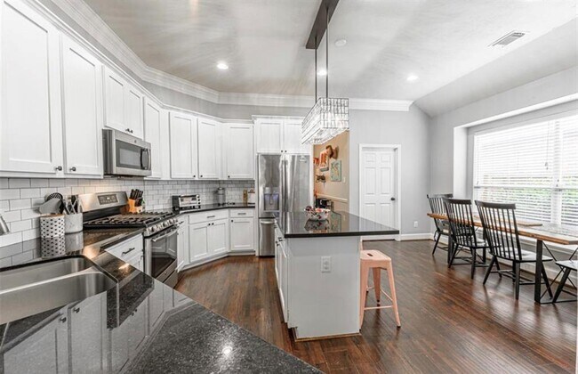 Building Photo - 14819 Orange Bloom Ct