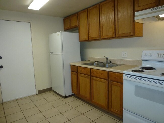 Building Photo - 7625 W 61st Ave