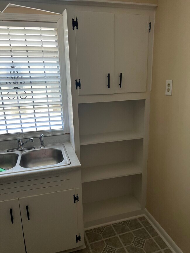 1115 Pansy St, Jackson, MS 39213 House Rental in Jackson, MS