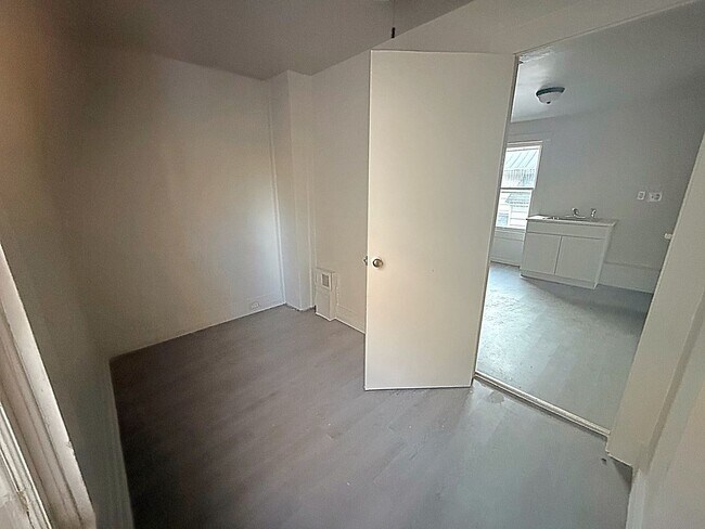 Foto del edificio - 638 Carbon St