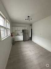 Building Photo - 1035 Morris St
