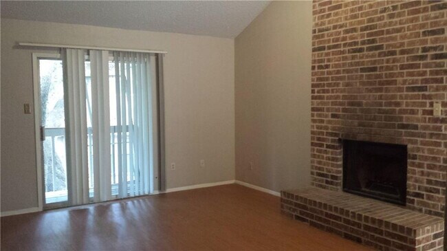 Foto del edificio - *2 Bed/2 Bath Near The Domain and Arboretum*