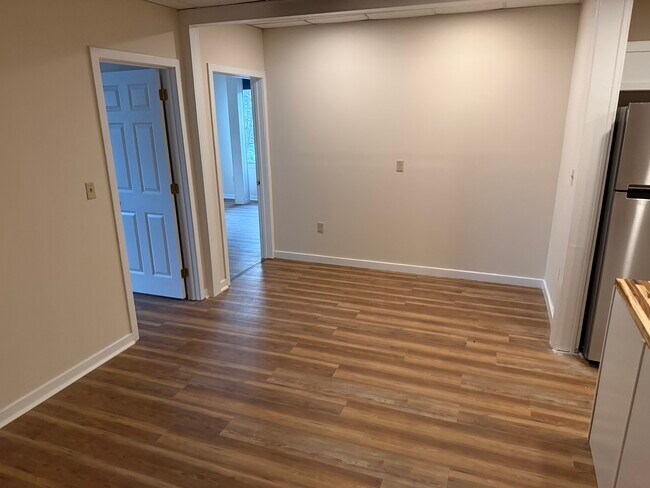 Foto del edificio - 100 Center St