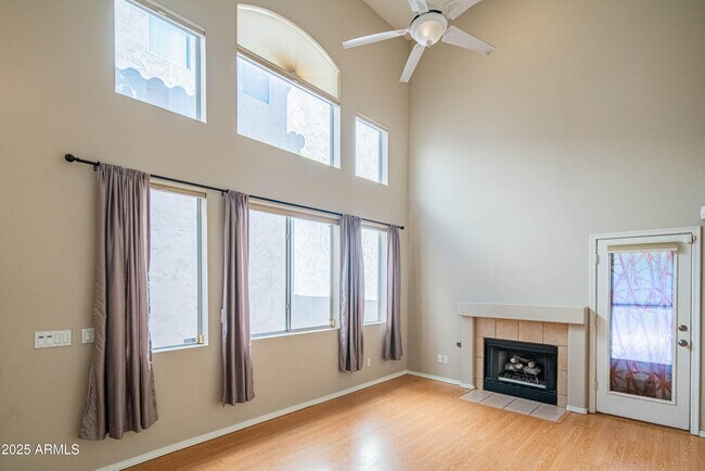 Foto del edificio - 18617 N 35th St