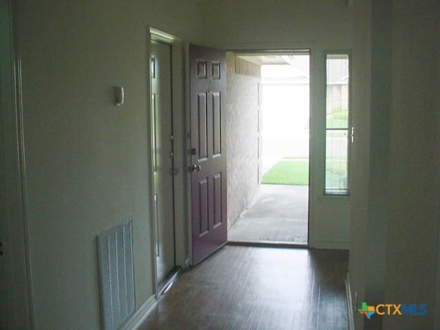 Building Photo - 104 Jocelyn Cir