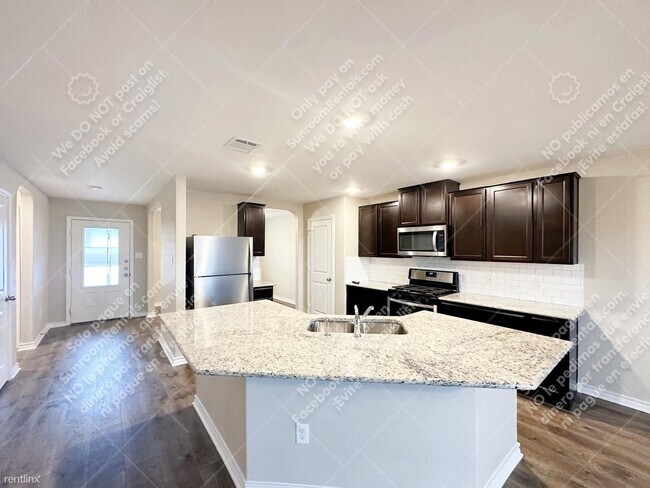Foto del edificio - 5 br, 3.5 bath House - 6626 Kingsley Edge
