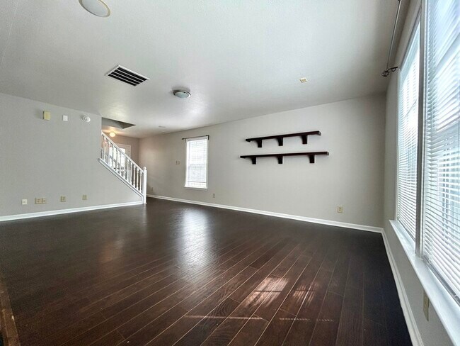 Foto del edificio - 6536 Matlea Ct