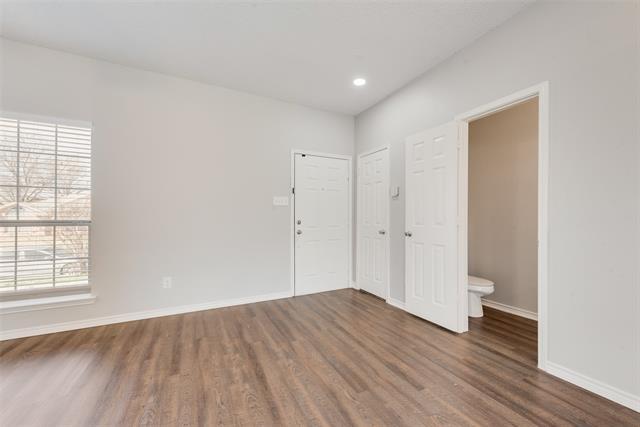 Foto del edificio - 9406 Chimneywood Dr