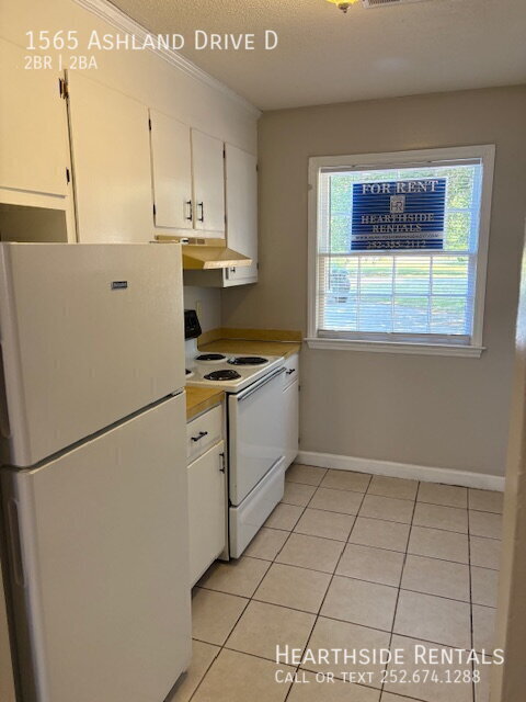 Foto del edificio - 1565 Ashland Dr