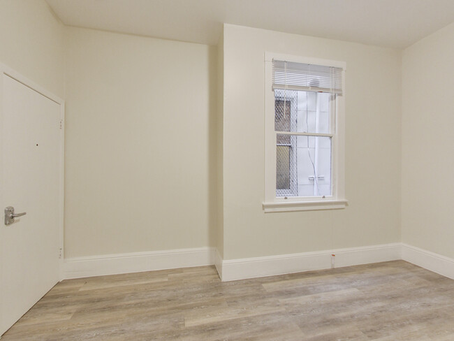 Foto del edificio - 124 Waverly Pl