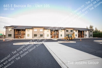 Building Photo - 665 E Badger Rd