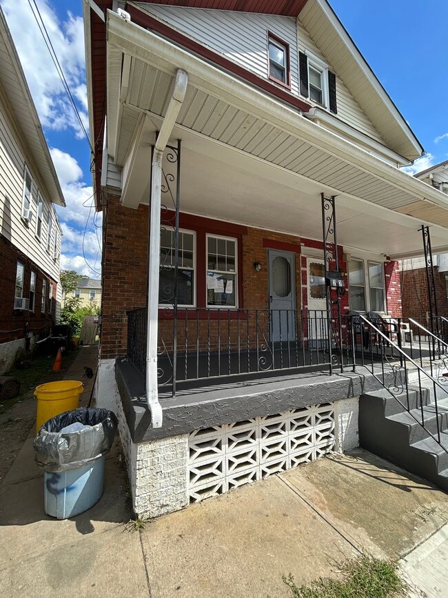 Building Photo - 22 Cain Ave