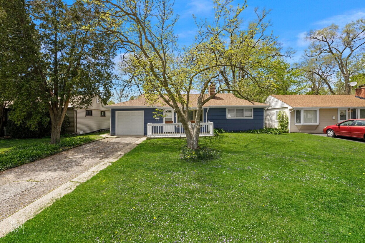 110 N Knollwood Dr, Wheaton, IL 60187 House Rental in Wheaton, IL