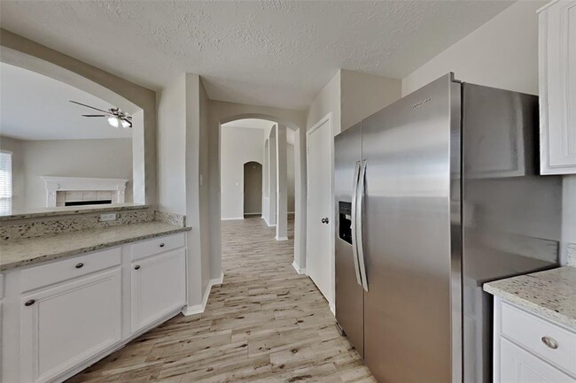 Building Photo - 2718 Bristlecone Dr