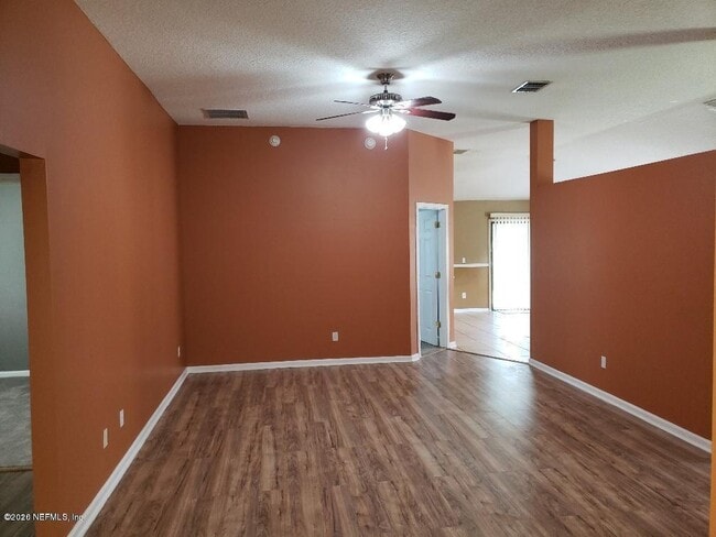 Foto del edificio - 955 Otter Creek Dr