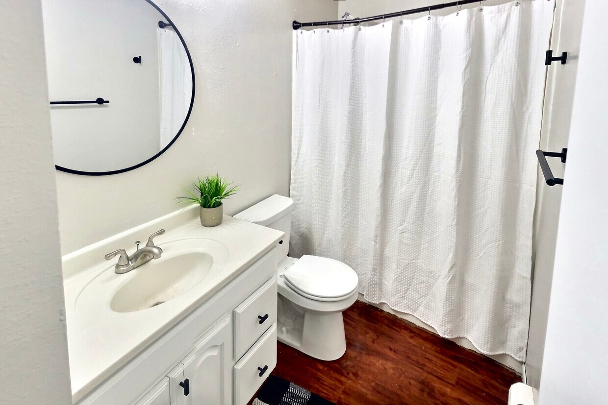 Foto principal - 990 33RD AVE