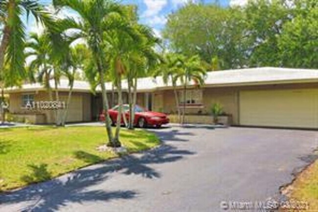 Foto del edificio - 1432 NW 93rd Terrace