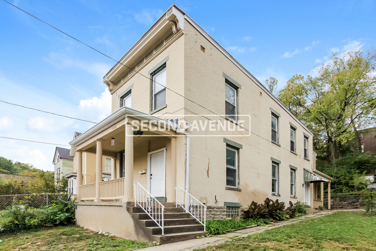 Primary Photo - 1848 Carll ST