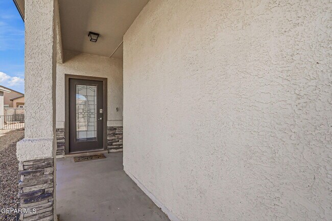 Foto del edificio - 15132 Purpose Ave