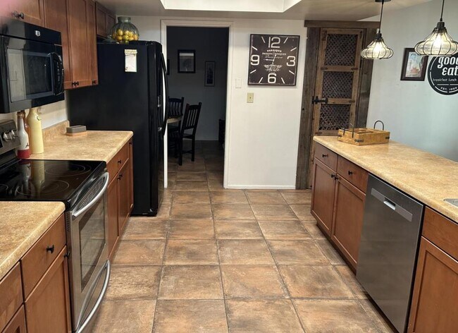 Foto del edificio - 449 E Paseo Chuparosas