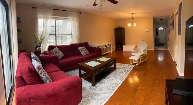 Living Room - 18 Tracy Ct