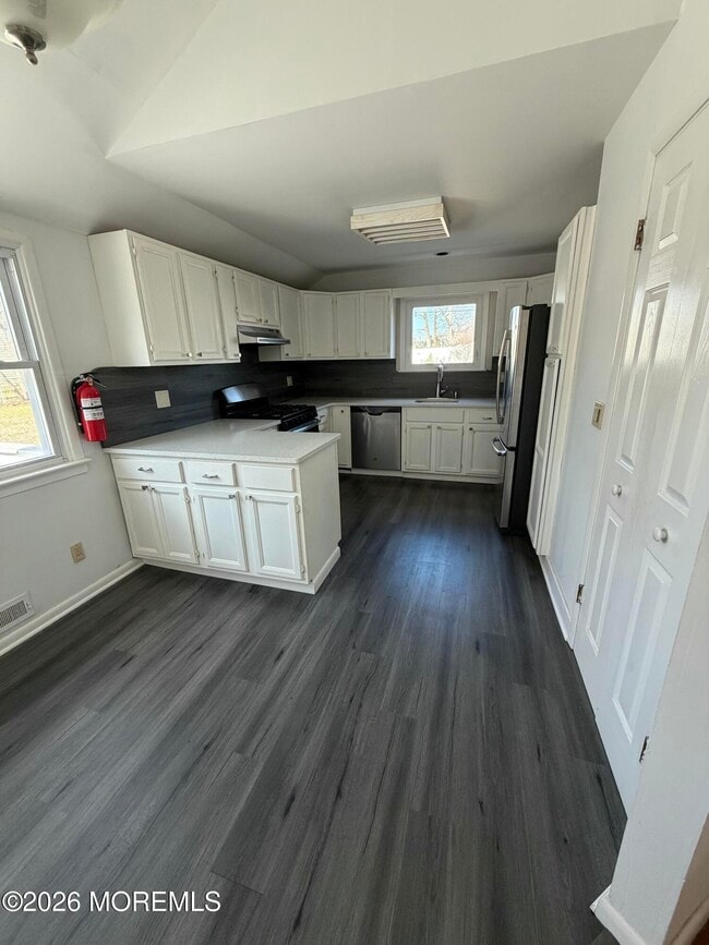 Foto del edificio - 6 Barbara Ln