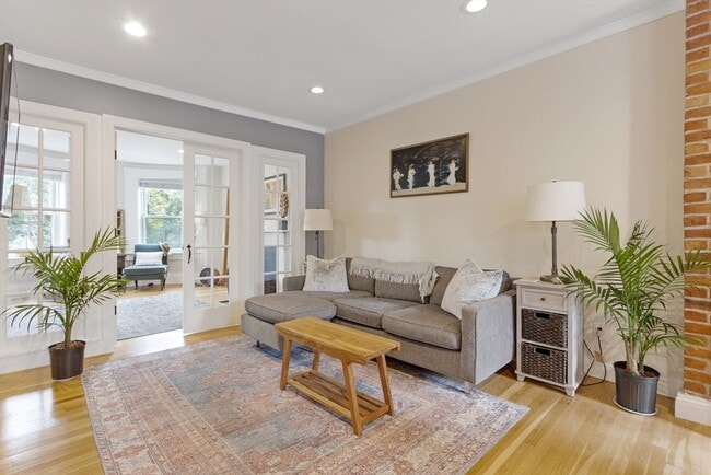 *Pictures are representative samples of the advertised unit. In some cases, the actual units you tou - 425 Shawmut Ave