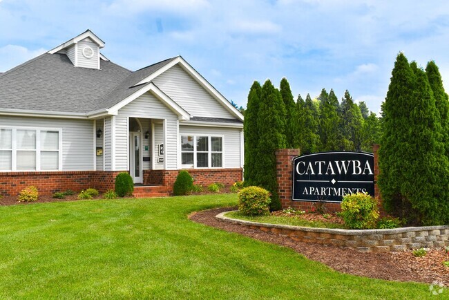 Building Photo - Catawba Apartments