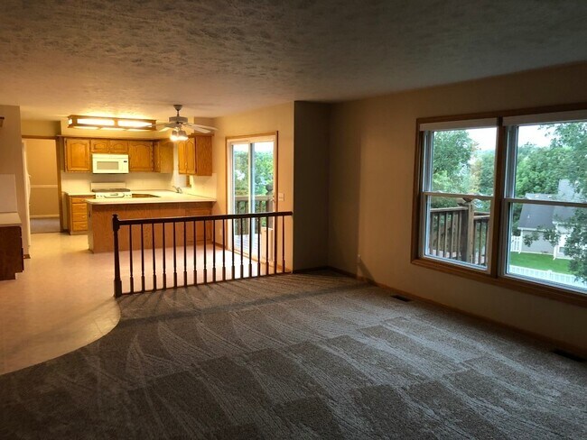 Foto del edificio - Bellevue Home for Rent