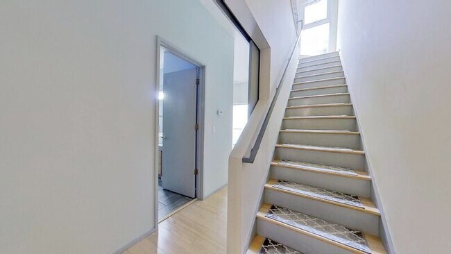 Building Photo - 295 McDonald Ave