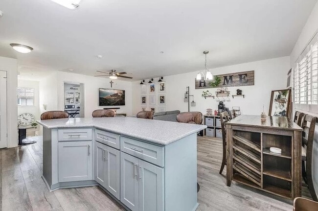 Building Photo - 91-1253-1253 Kamaaha Ave