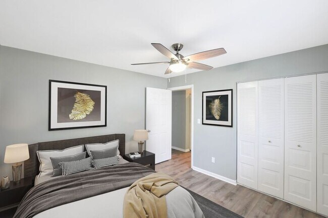 Foto del edificio - 2304 SW 35th Pl