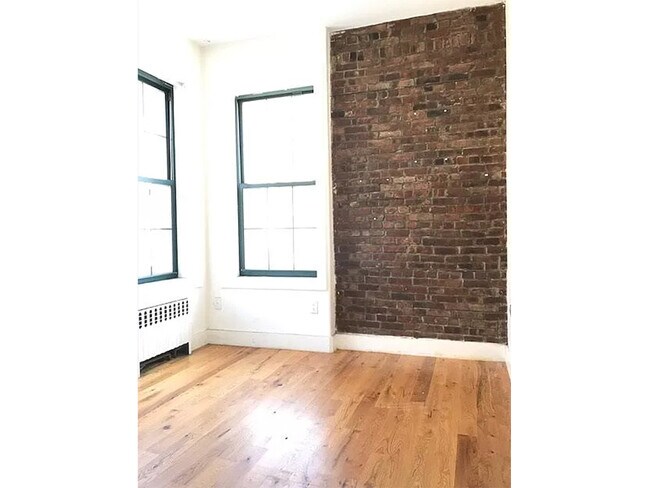 Building Photo - 220 Bushwick Ave