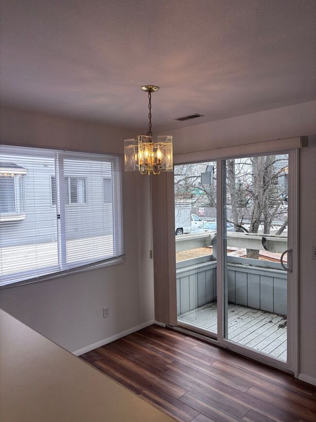 Building Photo - Brand New Update: 2 Bed/2 Bath UMED Condo!