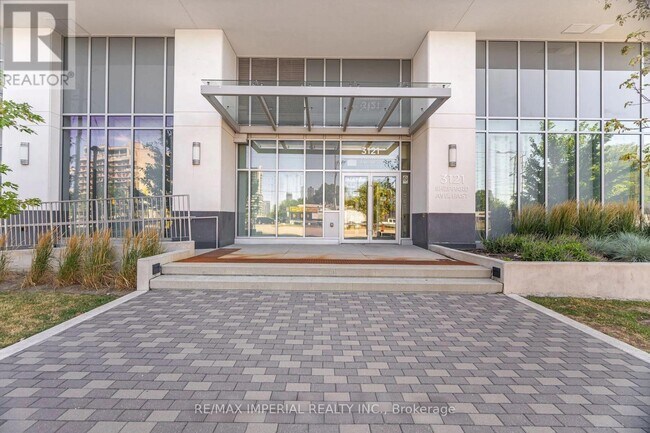 Photo du bâtiment - 3121-3121 Sheppard Ave E