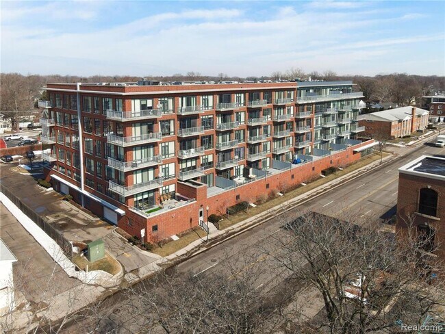 Building Photo - 101 Curry Ave
