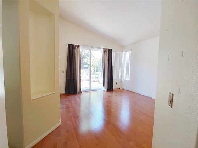 Foto del edificio - 12252 Ragweed St