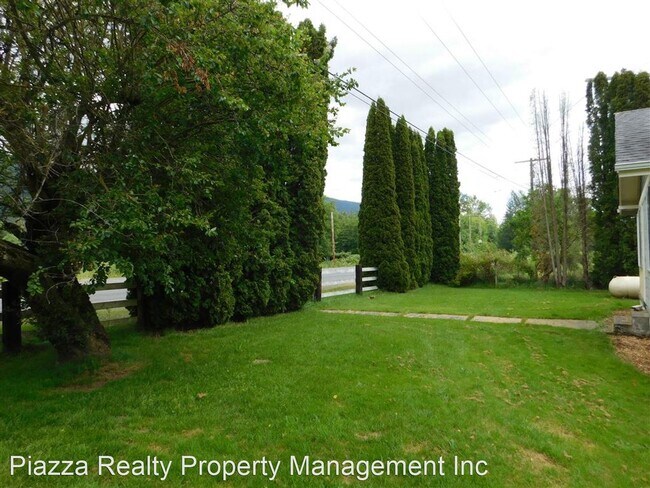 Building Photo - 2 br, 1 bath House - 26700 Minkler Road