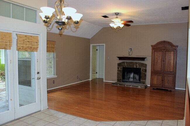 Foto del edificio - 312 Scenic Brook St