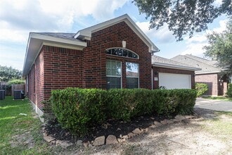 Building Photo - 16414 Reddingford Ln