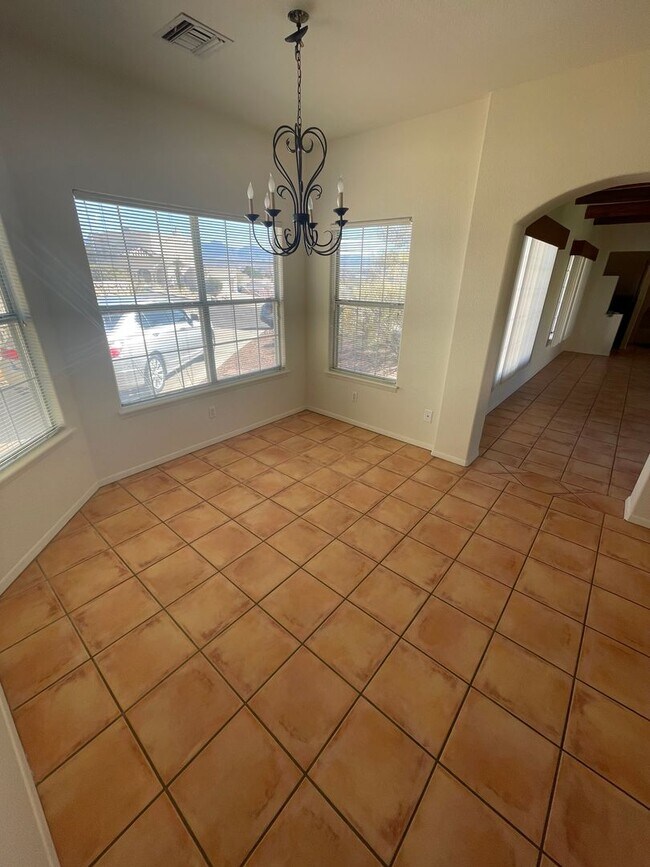 Foto del edificio - Beautiful 3 Bedroom/2.5 Bathroom Home Loca...