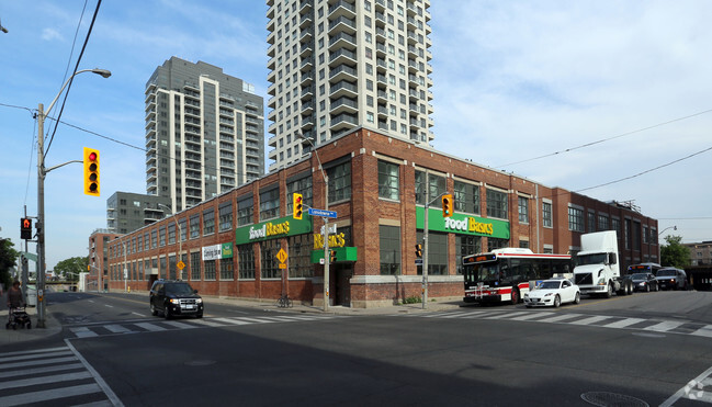 Building Photo - 1400 Dupont St