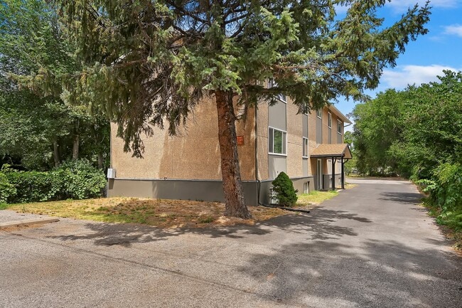 Building Photo - 938 23rd St