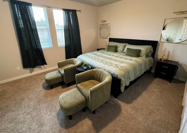 Foto del edificio - Where Modern Meets Effortless Comfort – Fully Furnished and Ready to Welcome You Home.