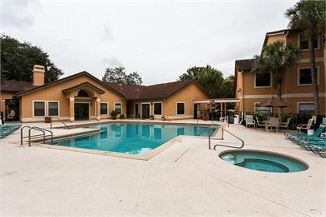Foto del edificio - 3004 Parkway Blvd